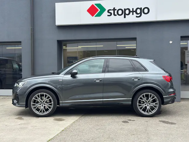 Audi Q3 45 TFSI e S line Attraction S-tronic