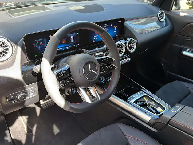 Mercedes-Benz GLA AMG 45 S 4Matic+ 8G-DCT