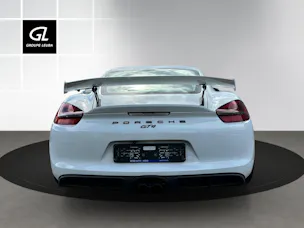 Porsche Cayman GT4