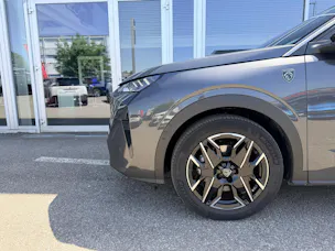 Peugeot 5008 145 Hybrid e-DCS6 GT