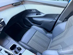 Peugeot 5008 145 Hybrid e-DCS6 GT