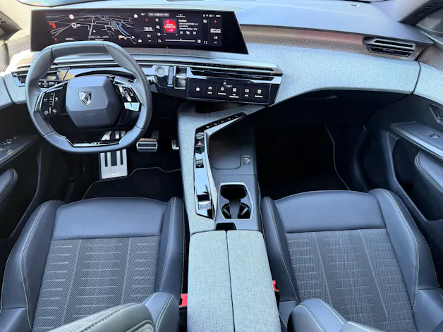 Peugeot 5008 145 Hybrid e-DCS6 GT