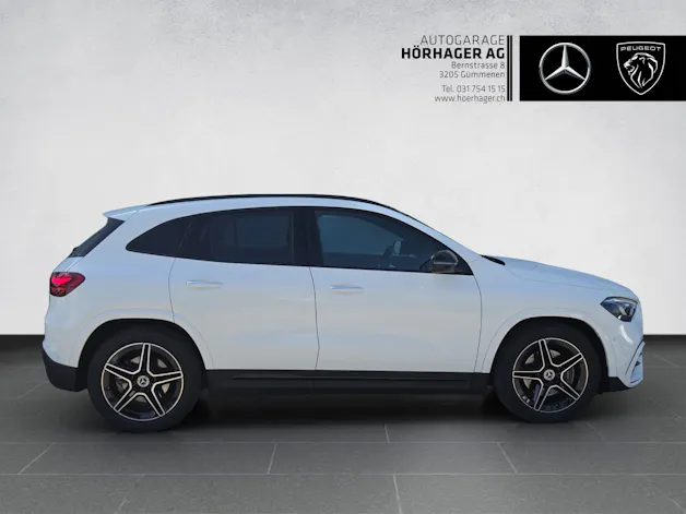 Mercedes-Benz GLA 220 4Matic 8G-DCT