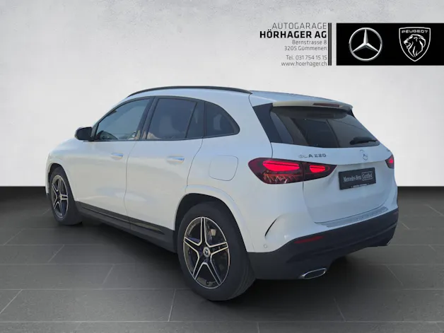 Mercedes-Benz GLA 220 4Matic 8G-DCT
