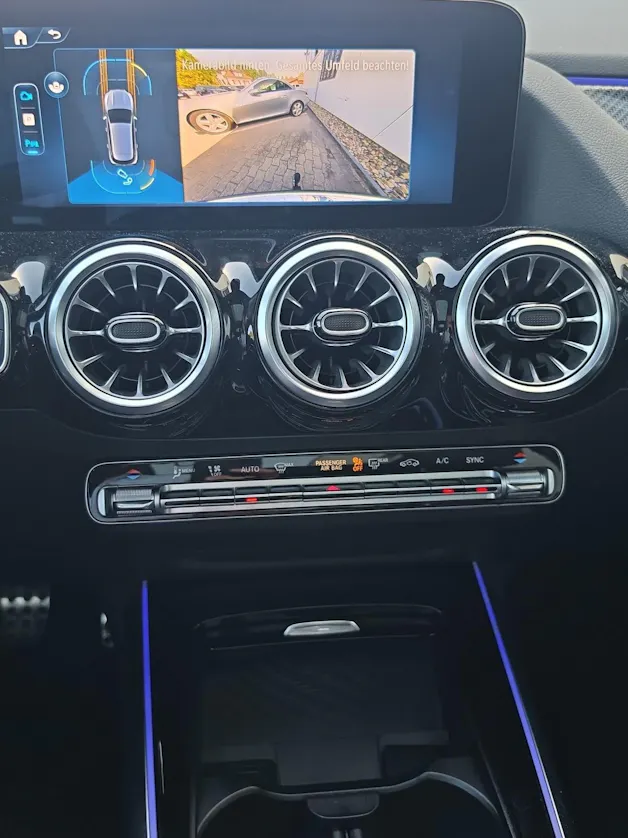 Mercedes-Benz GLA 220 4Matic 8G-DCT