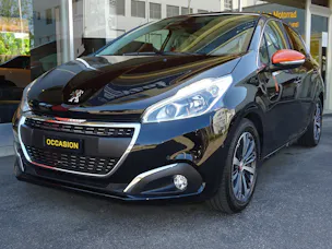 Peugeot 208 1.2 PureTech Roland Garros EAT6