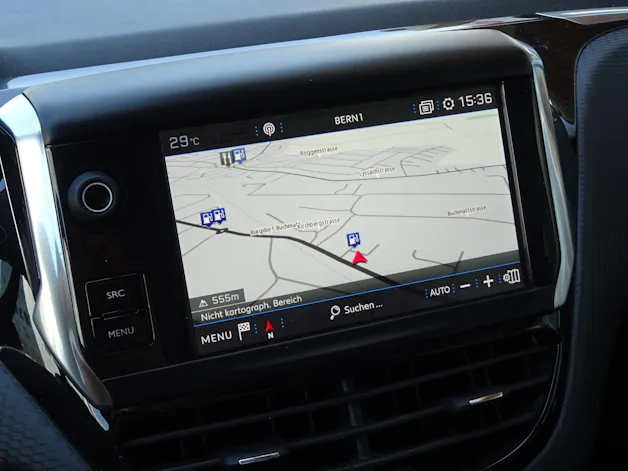 Peugeot 208 1.2 PureTech Roland Garros EAT6