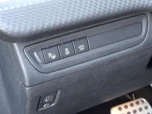 Peugeot 208 1.2 PureTech Roland Garros EAT6