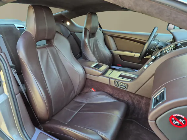 Aston Martin DB9 Touchtronic 2