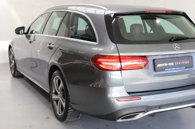 Mercedes-Benz E 400 AMG Line 4 Matic