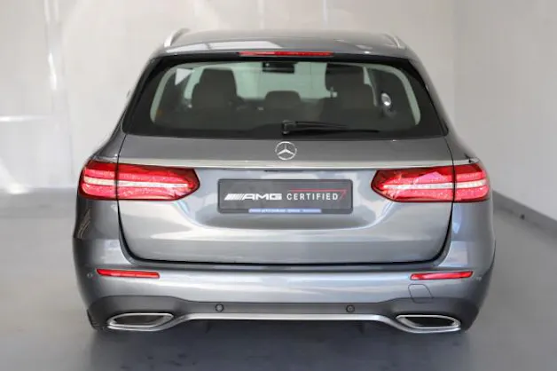 Mercedes-Benz E 400 AMG Line 4 Matic