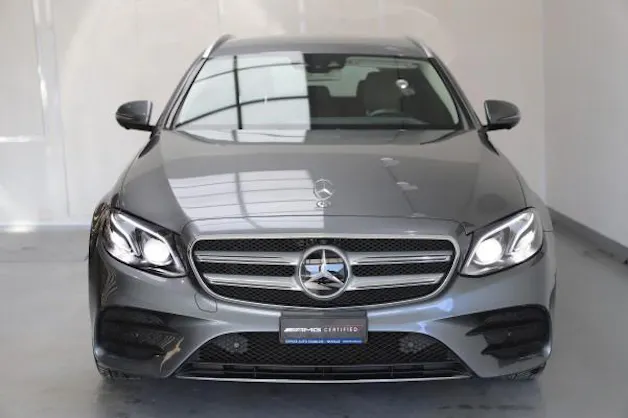 Mercedes-Benz E 400 AMG Line 4 Matic