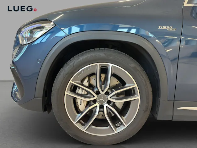 Mercedes-Benz GLA 35 AMG 4Matic 8G-Speedshift DCT