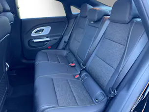 Mercedes-Benz CLA 180 8G-DCT