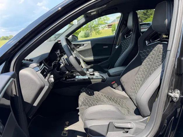 AUDI RS4 Avant 25 year edition quattro tiptronic
