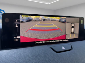 https://vehicle.imgix.net/4327252/04a65a56-015d-4724-9954-e6c73e798bd2.jpg