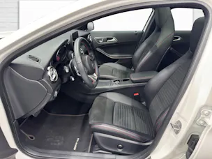 Mercedes-Benz GLA 250 Swiss Star AMG Line