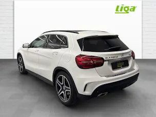 Mercedes-Benz GLA 250 Swiss Star AMG Line