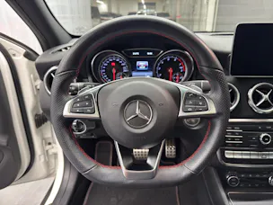 Mercedes-Benz GLA 250 Swiss Star AMG Line