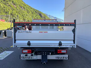 Isuzu M27 Kab.-Ch. F DR 3.0 Ddi