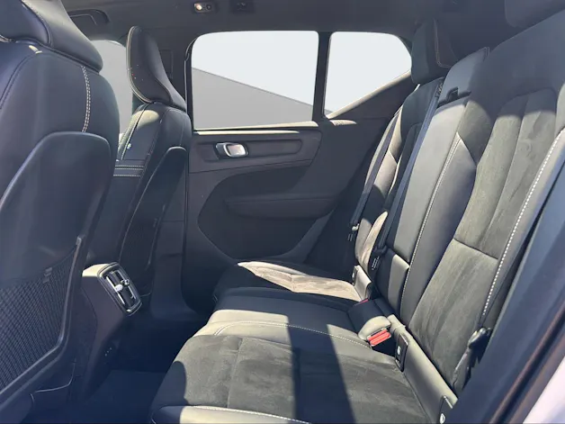 Volvo XC40 2.0 B5 MH R-Design AWD