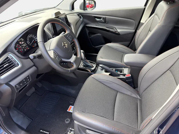 Suzuki S-Cross 1.4T/110 Black Edition Top Hybrid 4x4