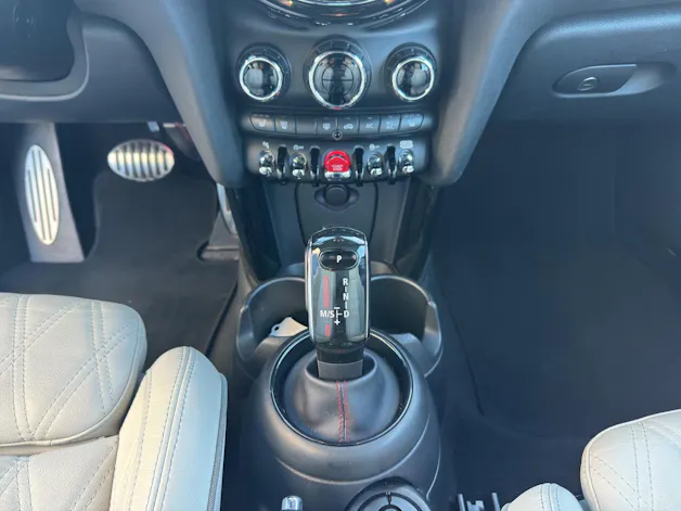 Mini Cooper JCW Cabriolet