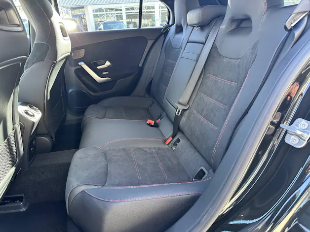 Mercedes-Benz A 250 AMG Line 4Matic