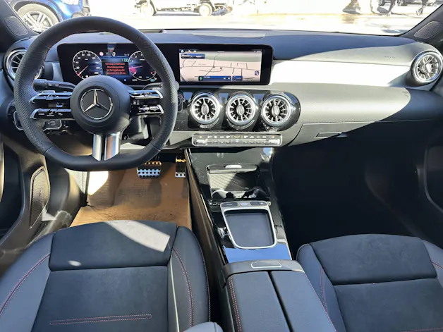 Mercedes-Benz A 250 AMG Line 4Matic