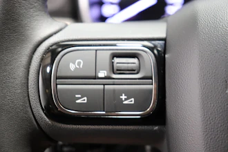 https://vehicle.imgix.net/4327346/51194474-5529-433a-9eb7-6b14bb642c63.JPG