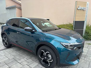 Alfa Romeo Junior 1.2 48V Hybrid Speciale