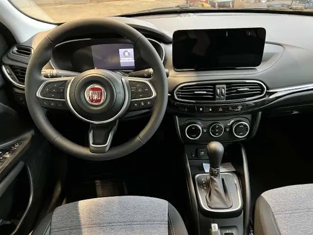 Fiat Tipo 1.5/130 4 Cross Hybrid