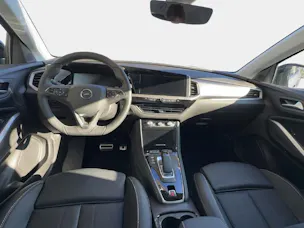 Opel Grandland 1.6T/225 Elegance Hybrid