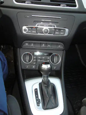 Audi Q3 2.0 TFSI sport quattro S-tronic 180 PS
