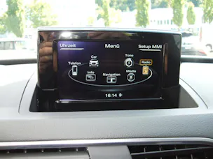 Audi Q3 2.0 TFSI sport quattro S-tronic 180 PS