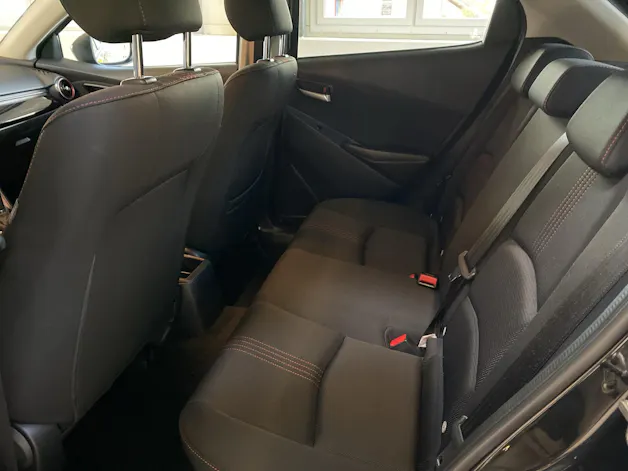 Mazda 2 SKYACTIV-G 90 Homura Automat