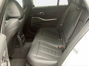 BMW 320d xDrive 48V Touring Steptronic M Sport