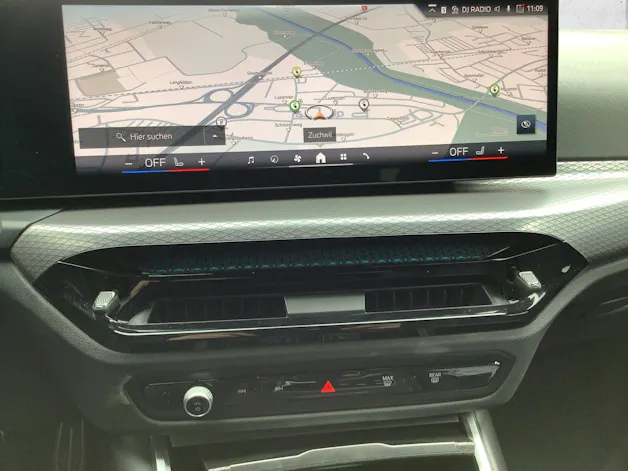 BMW 330e xDrive M Sport