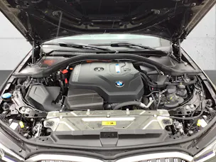 BMW 330e xDrive M Sport