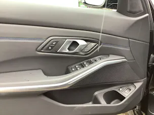 BMW 330e xDrive M Sport
