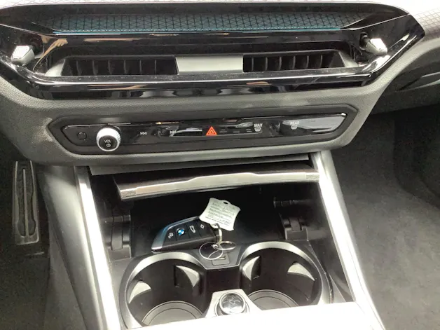 BMW 330e xDrive M Sport