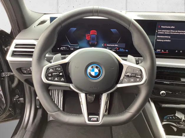 BMW 330e xDrive M Sport