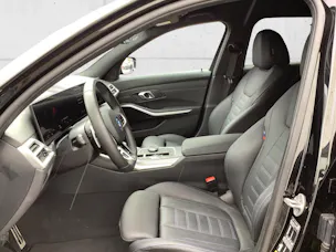 BMW 330e xDrive M Sport