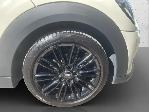 Mini Cooper Camden EditioDKG