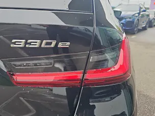 BMW 330e xDrive M Sport