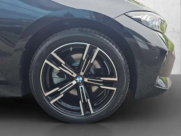 BMW 330e xDrive M Sport
