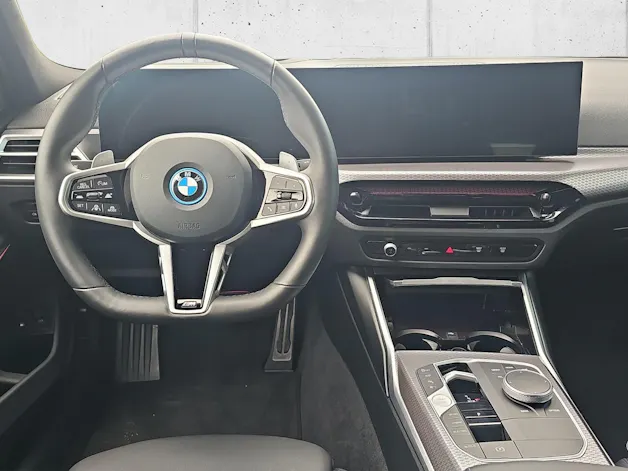 BMW 330e xDrive M Sport