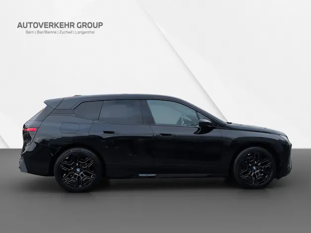 BMW iX xDrive45 M Sport