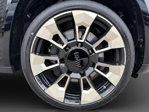 BMW XM xDrive 50e