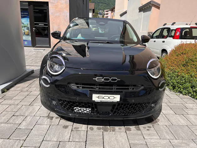 Fiat 600h Mild Hybrid Icon Swiss Edition